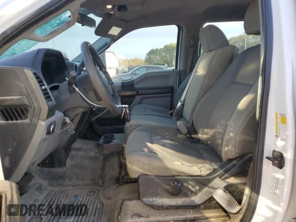 ✅ 2019 Ford F-250 XL • VIN: 1FT7W2B64KEF40435 • Lot: 89894605. Wystawiony na Copart z przebiegiem 209 176 mil. Bezpłatny archiwum sprzedaży aukcyjnych z USA i szczegółowy raport historii pojazdu na DreamBid. Zdjęcie 7.