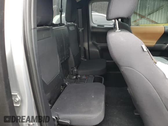 ✅ 2019 Toyota Tacoma SR5 • VIN: 5TFRX5GN9KX146280 • Лот: 86521775. Опубликован ранее на Copart с пробегом 92 273 миль. Бесплатный доступ к архиву аукционных продаж из США и подробный отчёт об истории автомобиля на DreamBid. Изображение 10.