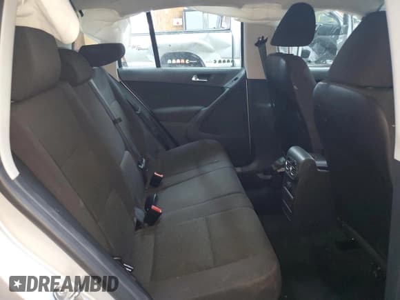 ✅ 2018 Volkswagen Tiguan • VIN: WVGBV7AX1JK002470 • Lot: 69541995. Listed on Copart with Not provided. Free auction sales archive from the USA and detailed vehicle history report at DreamBid. Image 11.