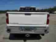 2020 Chevrolet Silverado 2500HD LT с VIN 1GC1YNEY0LF312328, выставлен на аукционе Copart как лот 84876165 с пробегом 84 905 миль миль и Списание • Salvage title. История ставок и продаж доступна на DreamBid. Изображение 6.