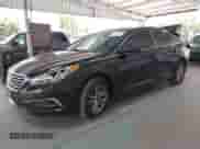 2016 Hyundai Sonata 2.4L z VIN 5NPE24AF1GH418140, wystawiony jako IAAI lot #42116369 z przebiegiem 197 065 mil mil oraz . Historia ofert i sprzedaży dostępna na DreamBid. Obrazek 2.