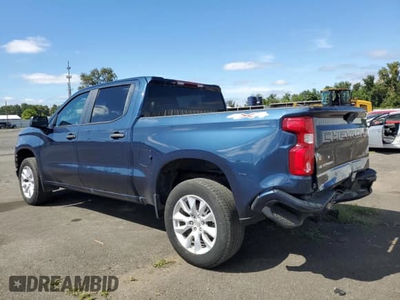 ✅ 2021 Chevrolet Silverado 1500 Custom • VIN: 3GCPYBEK7MG440036 • Lot: 69489724. Wystawiony na Copart z przebiegiem 34 615 mil. Bezpłatny archiwum sprzedaży aukcyjnych z USA i szczegółowy raport historii pojazdu na DreamBid. Zdjęcie 2.