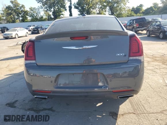 ✅ 2017 Chrysler 300 S Alloy Edition • VIN: 2C3CCABT7HH521827 • Lot: 69485345. Listed on Copart with 91,480 mi. Free auction sales archive from the USA and detailed vehicle history report at DreamBid. Image 6.