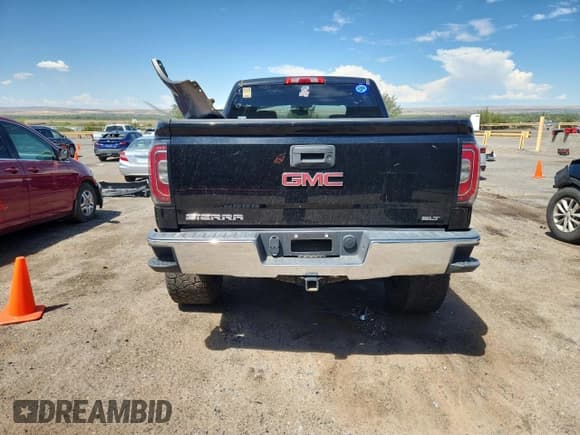 ✅ 2018 GMC Sierra 1500 SLT • VIN: 3GTU2NEC8JG523906 • Лот: 69252315. Опубликован ранее на Copart с пробегом 80 244 миль. Бесплатный доступ к архиву аукционных продаж из США и подробный отчёт об истории автомобиля на DreamBid. Изображение 6.