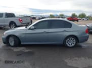 ✅ 2006 BMW 3 Series 325i • VIN: WBAVB13566KX37825 • Lot: 43759778. Wystawiony na IAAI z przebiegiem 121 243 mil. Bezpłatny archiwum sprzedaży aukcyjnych z USA i szczegółowy raport historii pojazdu na DreamBid. Zdjęcie 14.