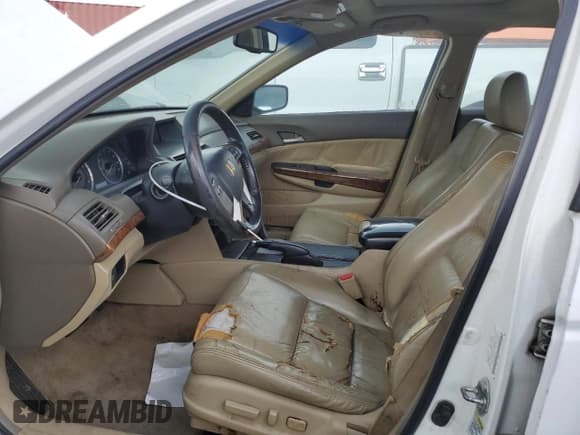 ✅ 2008 Honda Accord EX-L • VIN: 1HGCP26808A146973 • Lot: 71501385. Listed on Copart with 220,812 mi. Free auction sales archive from the USA and detailed vehicle history report at DreamBid. Image 7.