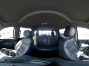 ✅ 2019 Chevrolet Silverado 1500 LT • VIN: 1GCUYDED0KZ156731 • Lot: 43013452. Wystawiony na IAAI z przebiegiem 61 357 mil. Bezpłatny archiwum sprzedaży aukcyjnych z USA i szczegółowy raport historii pojazdu na DreamBid. Zdjęcie 19.