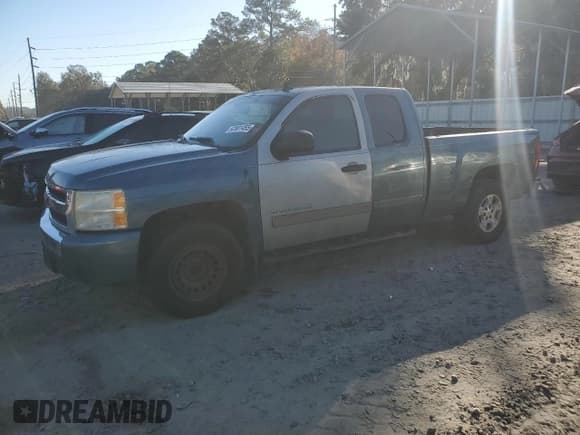✅ 2008 Chevrolet Silverado 1500 1LT • VIN: 2GCEC19J981291192 • Lot: 92801455. Listed on Copart with Not provided. Free auction sales archive from the USA and detailed vehicle history report at DreamBid. Image 1.