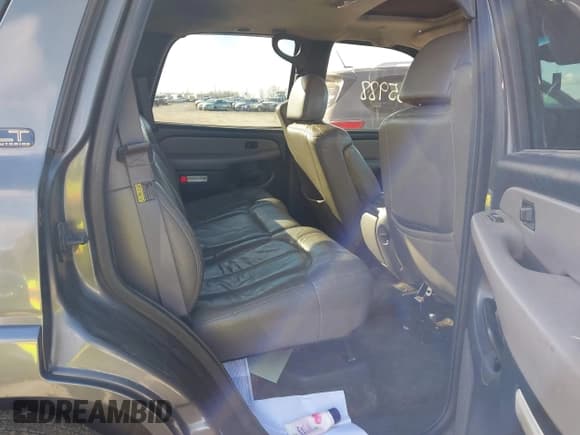 ✅ 2002 Chevrolet Tahoe LT • VIN: 1GNEK13Z42J114572 • Lot: 43765988. Listed on IAAI with 257,495 mi. Free auction sales archive from the USA and detailed vehicle history report at DreamBid. Image 8.