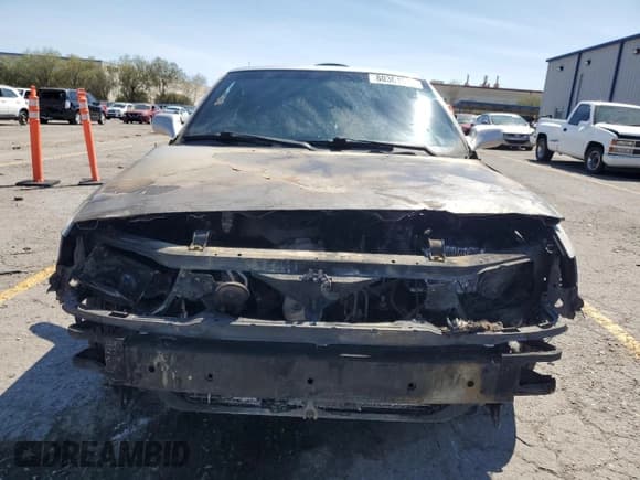 ✅ 1995 Toyota Camry LE • VIN: JT2SK12E4S0292376 • Lot: 80361575. Wystawiony na Copart z przebiegiem 283 257 mil. Bezpłatny archiwum sprzedaży aukcyjnych z USA i szczegółowy raport historii pojazdu na DreamBid. Zdjęcie 5.