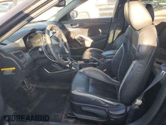 ✅ 2013 Hyundai Veloster Turbo • VIN: KMHTC6AE6DU109686 • Lot: 76933534. Wystawiony na Copart z przebiegiem 182 139 mil. Bezpłatny archiwum sprzedaży aukcyjnych z USA i szczegółowy raport historii pojazdu na DreamBid. Zdjęcie 7.