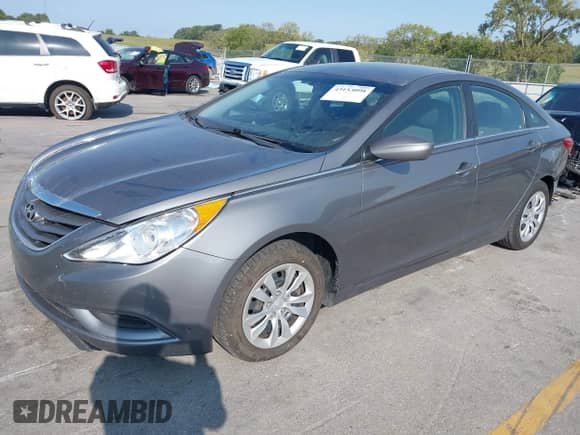2012 Hyundai Sonata GLS with VIN 5NPEB4AC3CH310134, listed as a IAAI auction lot 43153098 with 198,726 mi miles and . Bid and sale history available at DreamBid. Image 2.