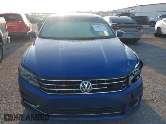 ✅ 2016 Volkswagen Passat S • VIN: 1VWAS7A3XGC046778 • Лот: 42431146. Опубликован ранее на IAAI с пробегом 136 178 миль. Бесплатный доступ к архиву аукционных продаж из США и подробный отчёт об истории автомобиля на DreamBid. Изображение 12.