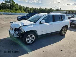 ✅ 2016 Jeep Compass Latitude • VIN: 1C4NJDEB3GD544550 • Lot: 70800725. Wystawiony na Copart z przebiegiem 126 816 mil. Bezpłatny archiwum sprzedaży aukcyjnych z USA i szczegółowy raport historii pojazdu na DreamBid. Zdjęcie 1.