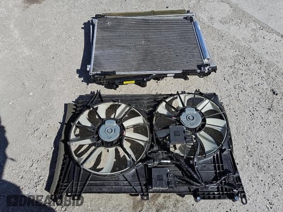 ✅ 2022 Subaru Ascent Limited • VIN: 4S4WMAPD0N3440153 • Lot: 69851575. Listed on Copart with 15,249 mi. Free auction sales archive from the USA and detailed vehicle history report at DreamBid. Image 12.