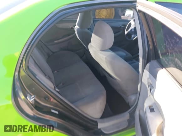 ✅ 2010 Toyota Corolla • VIN: 1NXBU4EE9AZ184997 • Lot: 43871920. Listed on IAAI with 210,185 mi. Free auction sales archive from the USA and detailed vehicle history report at DreamBid. Image 8.