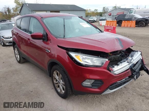 ✅ 2017 Ford Escape SE • VIN: 1FMCU9GDXHUE82586 • Lot: 43449482. Wystawiony na IAAI z przebiegiem 150 608 mil. Bezpłatny archiwum sprzedaży aukcyjnych z USA i szczegółowy raport historii pojazdu na DreamBid. Zdjęcie 1.