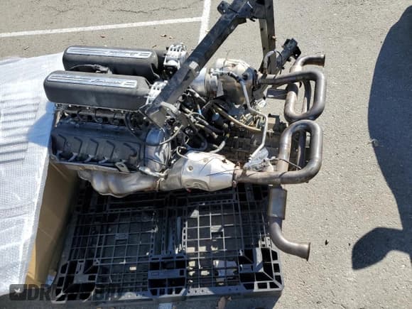 ✅ 2004 Lamborghini Gallardo • VIN: ZHWGU11M94LA01754 • Lot: 67935984. Wystawiony na Copart z przebiegiem 17 188 mil. Bezpłatny archiwum sprzedaży aukcyjnych z USA i szczegółowy raport historii pojazdu na DreamBid. Zdjęcie 8.