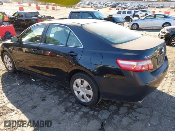 ✅ 2008 Toyota Camry XLE • VIN: 4T1BK46K28U065306 • Lot: 43525804. Wystawiony na IAAI z przebiegiem 110 476 mil. Bezpłatny archiwum sprzedaży aukcyjnych z USA i szczegółowy raport historii pojazdu na DreamBid. Zdjęcie 3.