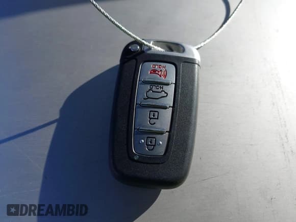 ✅ 2014 Hyundai Elantra • VIN: KMHD35LH5EU194561 • Lot: 43357715. Listed on IAAI with 96,097 mi. Free auction sales archive from the USA and detailed vehicle history report at DreamBid. Image 11.