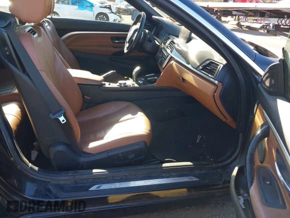 ✅ 2014 BMW 4 Series 428i • VIN: WBA3V7C58EJ872939 • Lot: 43612328. Wystawiony na IAAI z przebiegiem 113 760 mil. Bezpłatny archiwum sprzedaży aukcyjnych z USA i szczegółowy raport historii pojazdu na DreamBid. Zdjęcie 5.