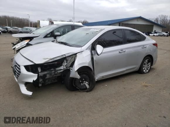 ✅ 2021 Hyundai Accent SE • VIN: 3KPC24A62ME128626 • Лот: 82563963. Опубликован ранее на Copart с пробегом 75 183 миль. Бесплатный доступ к архиву аукционных продаж из США и подробный отчёт об истории автомобиля на DreamBid. Изображение 1.