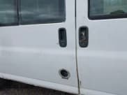 ✅ 1998 GMC Savana • VIN: 1GTHG35R0W1039505 • Lot: 43734108. Wystawiony na IAAI z przebiegiem 185 217 mil. Bezpłatny archiwum sprzedaży aukcyjnych z USA i szczegółowy raport historii pojazdu na DreamBid. Zdjęcie 13.