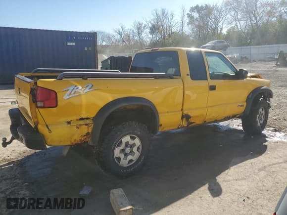 ✅ 2003 Chevrolet S-10 LS • VIN: 1GCCT19X838127515 • Лот: 76912184. Опубликован ранее на Copart с пробегом 88 097 миль. Бесплатный доступ к архиву аукционных продаж из США и подробный отчёт об истории автомобиля на DreamBid. Изображение 3.