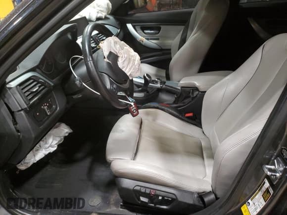 ✅ 2012 BMW 3 Series 328i • VIN: WBA3A5C59CF452882 • Lot: 58010305. Listed on Copart with 192,236 mi. Free auction sales archive from the USA and detailed vehicle history report at DreamBid. Image 7.