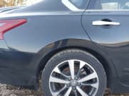 ✅ 2017 Nissan Altima S • VIN: 1N4AL3AP4HC135751 • Лот: 43633636. Опубликован ранее на IAAI с пробегом 231 856 миль. Бесплатный доступ к архиву аукционных продаж из США и подробный отчёт об истории автомобиля на DreamBid. Изображение 6.