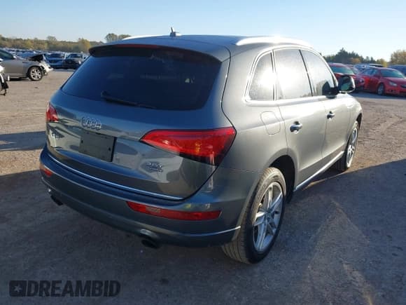 ✅ 2015 Audi Q5 Premium Plus • VIN: WA1LFAFP6FA147460 • Lot: 43621531. Wystawiony na IAAI z przebiegiem 101 196 mil. Bezpłatny archiwum sprzedaży aukcyjnych z USA i szczegółowy raport historii pojazdu na DreamBid. Zdjęcie 4.