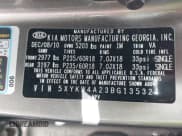 ✅ 2011 Kia Sorento SX • VIN: 5XYKW4A23BG135324 • Lot: 43900649. Listed on IAAI with 276,749 mi. Free auction sales archive from the USA and detailed vehicle history report at DreamBid. Image 9.