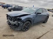 ✅ 2024 Mazda CX-30 S Carbon Edition • VIN: 3MVDMBCM9RM673863 • Lot: 94035615. Wystawiony na Copart z przebiegiem Nie podano. Bezpłatny archiwum sprzedaży aukcyjnych z USA i szczegółowy raport historii pojazdu na DreamBid. Zdjęcie 1.