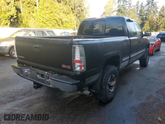 ✅ 2000 GMC Sierra 1500 SLE • VIN: 1GTEK19T0YE299183 • Лот: 91301065. Опубликован ранее на Copart с пробегом Не указан. Бесплатный доступ к архиву аукционных продаж из США и подробный отчёт об истории автомобиля на DreamBid. Изображение 3.
