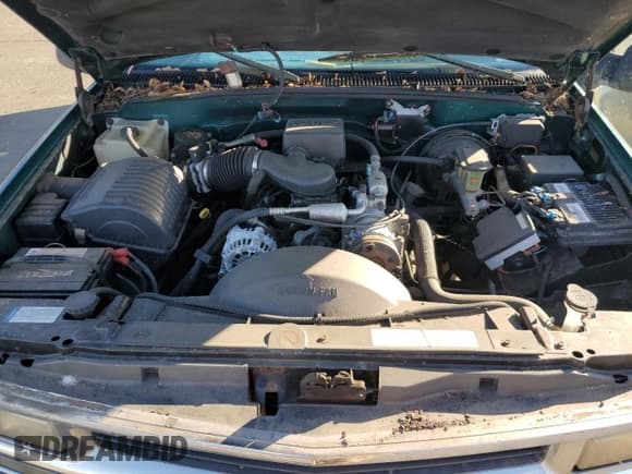 ✅ 1997 Chevrolet Silverado 1500 • VIN: 2GCEK19R2V1237026 • Lot: 92858245. Listed on Copart with 183,176 mi. Free auction sales archive from the USA and detailed vehicle history report at DreamBid. Image 11.