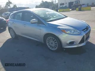 ✅ 2013 Ford Focus Electric • VIN: 1FADP3R46DL254715 • Лот: 43699094. Опубликован ранее на IAAI с пробегом 58 848 миль. Бесплатный доступ к архиву аукционных продаж из США и подробный отчёт об истории автомобиля на DreamBid. Изображение 1.