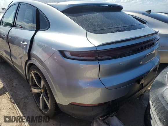 ✅ 2024 Porsche Cayenne • VIN: WP1BA2AY0RDA49063 • Lot: 76629964. Listed on Copart with Not provided. Free auction sales archive from the USA and detailed vehicle history report at DreamBid. Image 6.