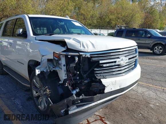 ✅ 2016 Chevrolet Suburban LTZ • VIN: 1GNSKJKC6GR139806 • Лот: 43515972. Опубликован ранее на IAAI с пробегом 189 977 миль. Бесплатный доступ к архиву аукционных продаж из США и подробный отчёт об истории автомобиля на DreamBid. Изображение 6.
