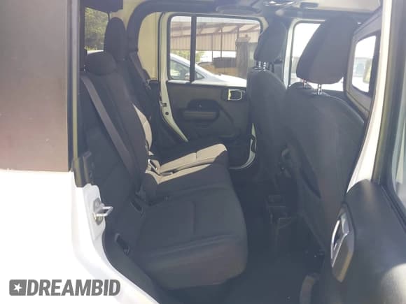 ✅ 2023 Jeep Gladiator Sport S • VIN: 1C6HJTAGXPL539965 • Лот: 42552742. Опубликован ранее на IAAI с пробегом 57 918 миль. Бесплатный доступ к архиву аукционных продаж из США и подробный отчёт об истории автомобиля на DreamBid. Изображение 8.