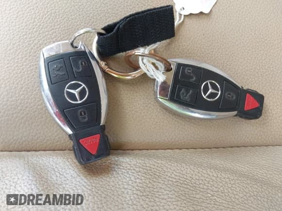 ✅ 2011 Mercedes-Benz GL 450 • VIN: 4JGBF7BE2BA640003 • Lot: 42563961. Listed on IAAI with 167,533 mi. Free auction sales archive from the USA and detailed vehicle history report at DreamBid. Image 11.