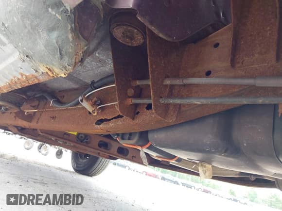 ✅ 2001 GMC Sierra 1500 SLE • VIN: 2GTEK19TX11375399 • Лот: 42604325. Опубликован ранее на IAAI с пробегом 157 715 миль. Бесплатный доступ к архиву аукционных продаж из США и подробный отчёт об истории автомобиля на DreamBid. Изображение 14.