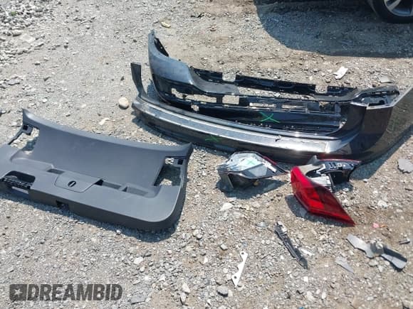 ✅ 2023 Volkswagen Tiguan SE R-Line Black • VIN: 3VV8B7AX4PM069560 • Лот: 42621790. Опубликован ранее на IAAI с пробегом 10 676 миль. Бесплатный доступ к архиву аукционных продаж из США и подробный отчёт об истории автомобиля на DreamBid. Изображение 12.