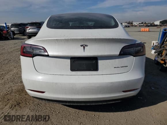 ✅ 2020 Tesla Model 3 Long Range • VIN: 5YJ3E1EBXLF621721 • Lot: 92537955. Listed on Copart with 81,946 mi. Free auction sales archive from the USA and detailed vehicle history report at DreamBid. Image 6.