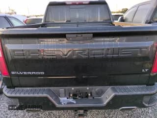 ✅ 2020 Chevrolet Silverado 1500 LT Trail Boss • VIN: 3GCPYFED4LG203950 • Lot: 74876244. Wystawiony na Copart z przebiegiem 83 374 mil. Bezpłatny archiwum sprzedaży aukcyjnych z USA i szczegółowy raport historii pojazdu na DreamBid. Zdjęcie 6.