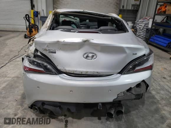 2012 Hyundai Genesis Coupe Grand Touring с VIN KMHHU6KH2CU067995, выставлен на аукционе Copart как лот 45099645 с пробегом 110 624 миль миль и На запчасти • Non repairable. История ставок и продаж доступна на DreamBid. Изображение 6.