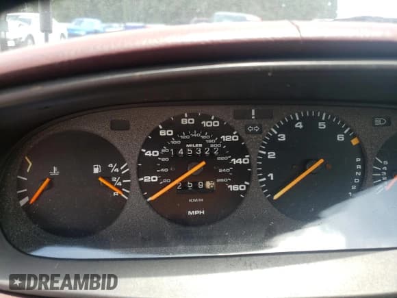 ✅ 1987 Porsche 944 • VIN: WP0AB0945HN471175 • Lot: 65178715. Wystawiony na Copart z przebiegiem 145 322 mil. Bezpłatny archiwum sprzedaży aukcyjnych z USA i szczegółowy raport historii pojazdu na DreamBid. Zdjęcie 9.