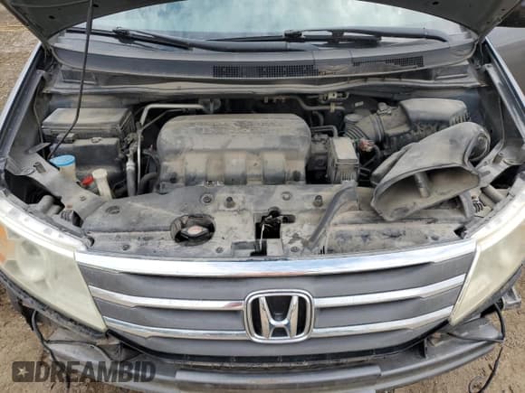 ✅ 2011 Honda Odyssey Touring • VIN: 5FNRL5H95BB093231 • Lot: 86462735. Listed on Copart with 150,447 mi. Free auction sales archive from the USA and detailed vehicle history report at DreamBid. Image 12.