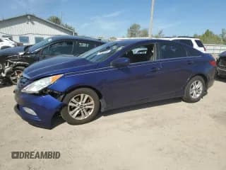 ✅ 2013 Hyundai Sonata GLS • VIN: 5NPEB4AC6DH748647 • Lot: 70769005. Wystawiony na Copart z przebiegiem Nie podano. Bezpłatny archiwum sprzedaży aukcyjnych z USA i szczegółowy raport historii pojazdu na DreamBid. Zdjęcie 1.