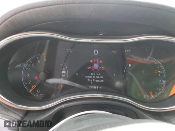 ✅ 2015 Jeep Grand Cherokee Overland • VIN: 1C4RJFCG1FC115844 • Lot: 47490555. Listed on Copart with 215,263 mi. Free auction sales archive from the USA and detailed vehicle history report at DreamBid. Image 9.