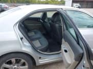 ✅ 2010 Mercury Milan Premier • VIN: 3MEHM0JG4AR653126 • Лот: 43135818. Опубликован ранее на IAAI с пробегом 186 814 миль. Бесплатный доступ к архиву аукционных продаж из США и подробный отчёт об истории автомобиля на DreamBid. Изображение 8.